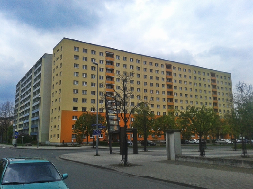 It cannot be demolished, repaired: how the Germans turn their "Khrushchevki" into decent housing