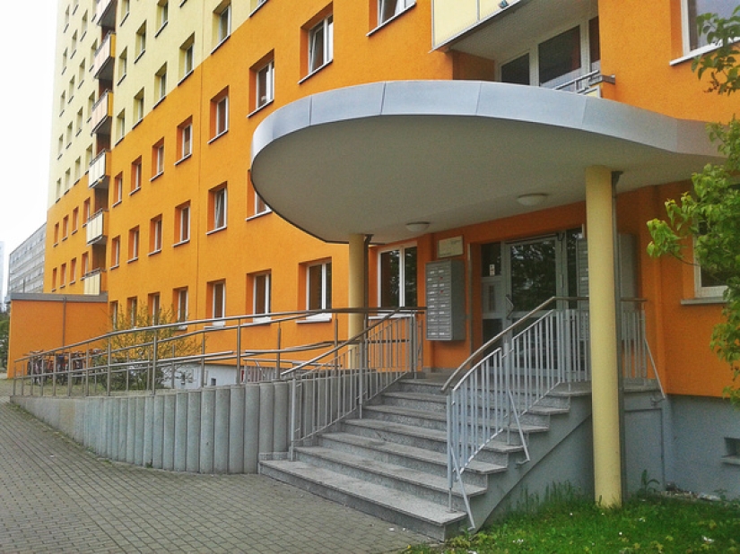 It cannot be demolished, repaired: how the Germans turn their "Khrushchevki" into decent housing