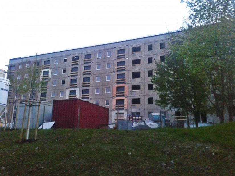 It cannot be demolished, repaired: how the Germans turn their "Khrushchevki" into decent housing