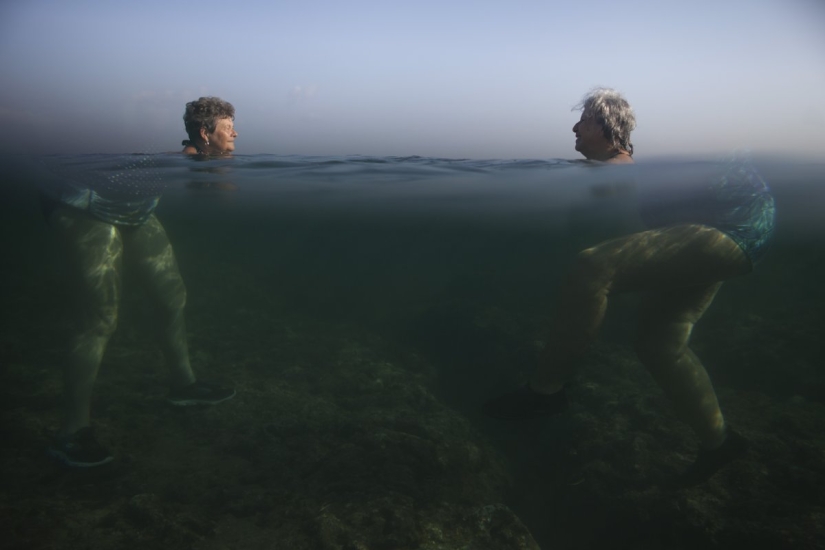 It's all about the angle: 12 strange photos that you have to look twice It's all about the angle: 12 strange photos that you have to look twice