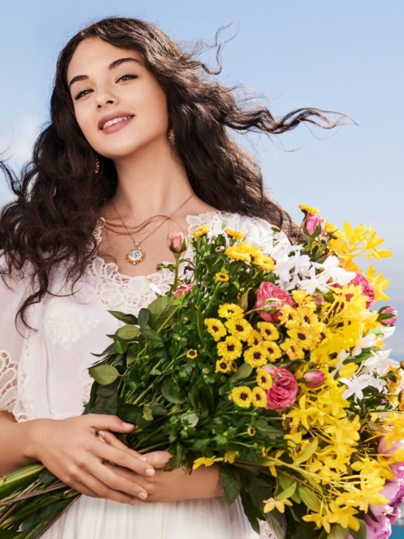 Italian Passions: 9 Facts About Virgo Cassel - Monica Bellucci's Daughter