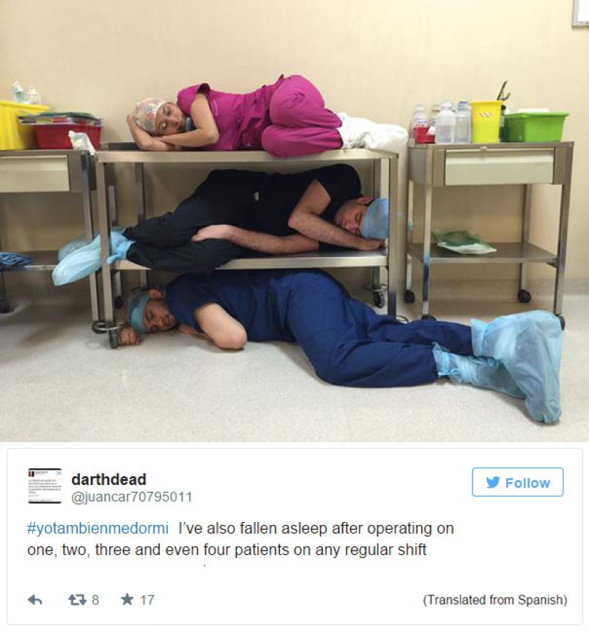 #ITogeLay down: a flash mob of doctors in support of a sleepy resident
