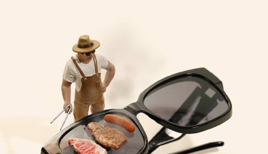 Japanese Artist Has Been Creating Miniature Scenes Every Day For 12 Years Japanese Artist Has Been Creating Miniature Scenes Every Day For 12 Years