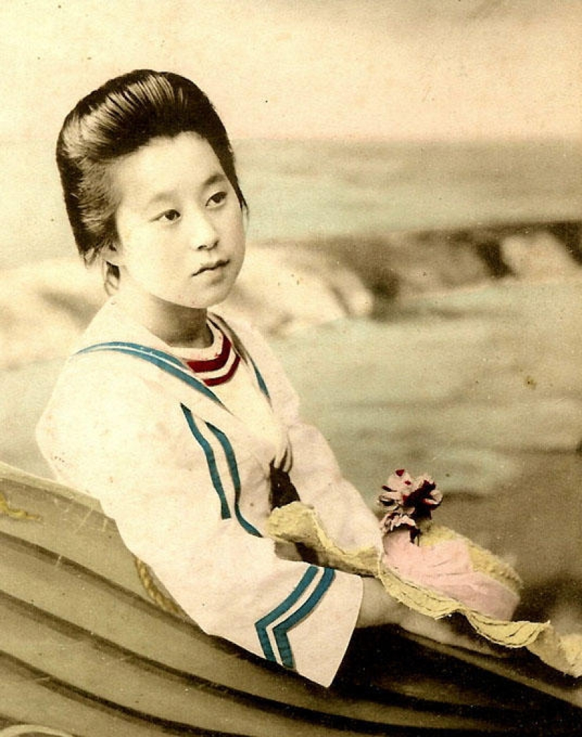 Japanese Pin-up: 1870-1920