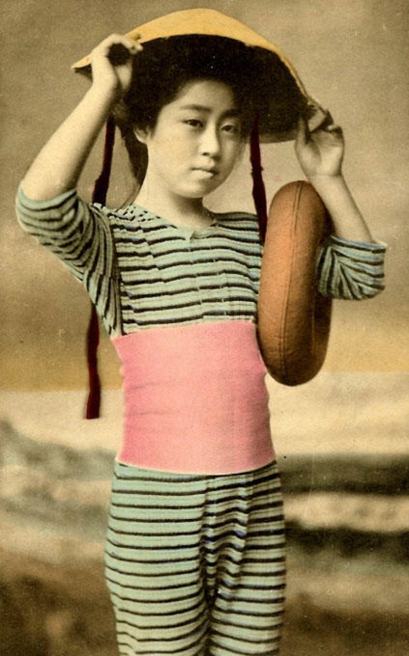 Japanese Pin-up: 1870-1920