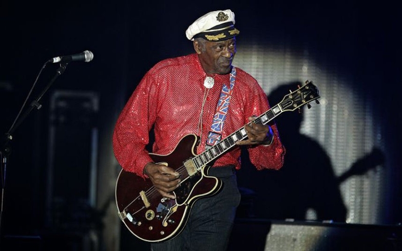 Jimi Hendrix and 19 other great guitarists of our time