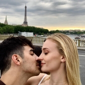 Joe Jonas supuestamente contrata a un abogado de divorcios en medio de un matrimonio de 4 años con Sophie Turner