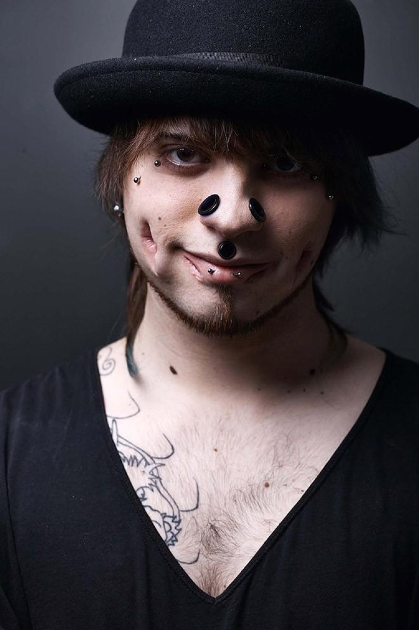 Joel Miggler is the guy who took extreme body modification to the next level. Joel Miggler is the guy who took extreme body modification to the next level.