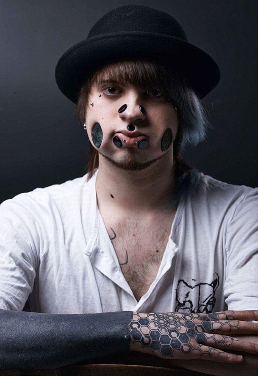 Joel Miggler is the guy who took extreme body modification to the next level. Joel Miggler is the guy who took extreme body modification to the next level.