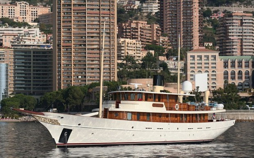 Johnny Depp te enseñará a gastar 2 millones de dólares al mes Johnny Depp te enseñará a gastar 2 millones de dólares al mes