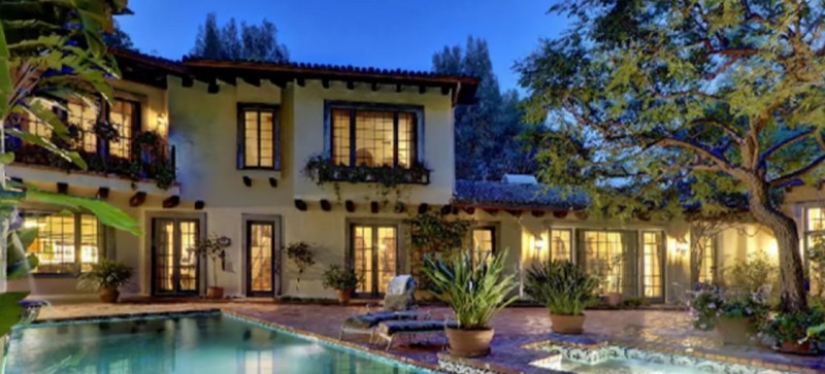 Johnny Depp will teach you how to spend $2 million a month