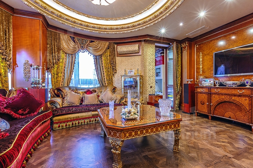 Just some trash: apartments of the Moscow rich Just some trash: apartments of the Moscow rich