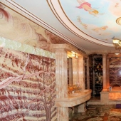 Just some trash: apartments of the Moscow rich