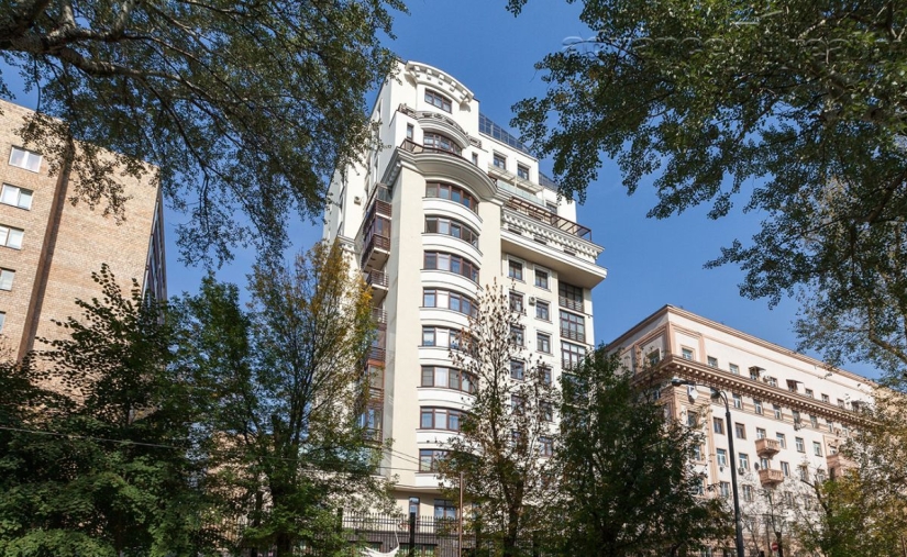 Just some trash: apartments of the Moscow rich Just some trash: apartments of the Moscow rich