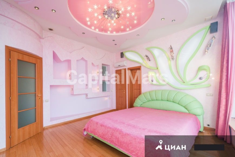 Just some trash: apartments of the Moscow rich Just some trash: apartments of the Moscow rich