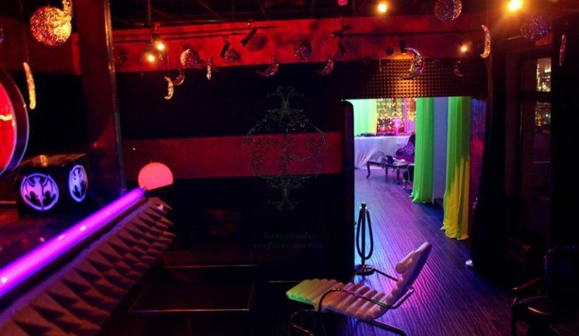 Just some trash: apartments of the Moscow rich Just some trash: apartments of the Moscow rich