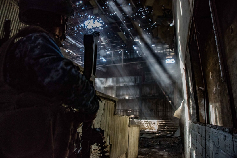 Kill or be killed: action-packed footage of the anti-terrorist operation in Iraq