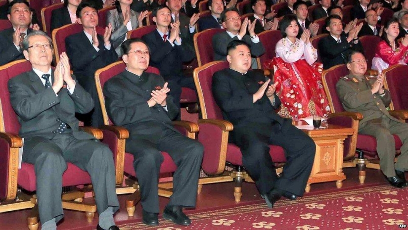 Kim Jong Un disparó a su tío con una ametralladora
