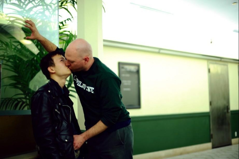 Kisses from friends and strangers