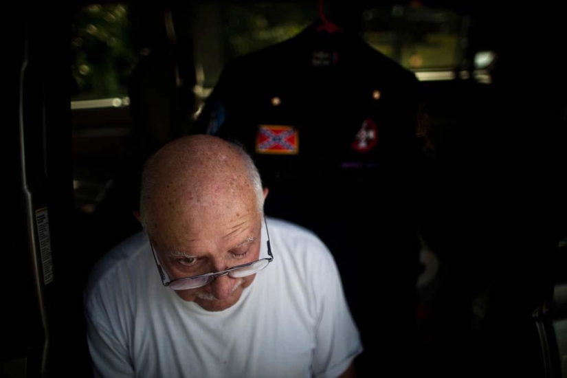 Ku Klux Klan hoy Ku Klux Klan hoy