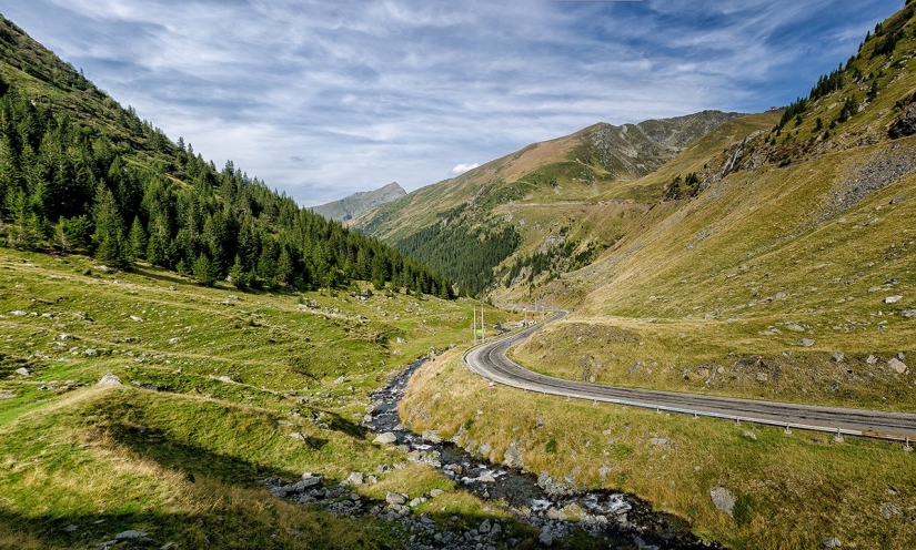 La autopista Transfagaras es una de las rutas más bonitas de Europa La autopista Transfagaras es una de las rutas más bonitas de Europa