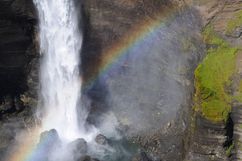 La belleza de las cascadas de Islandia en fotografías