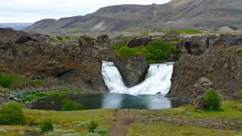La belleza de las cascadas de Islandia en fotografías