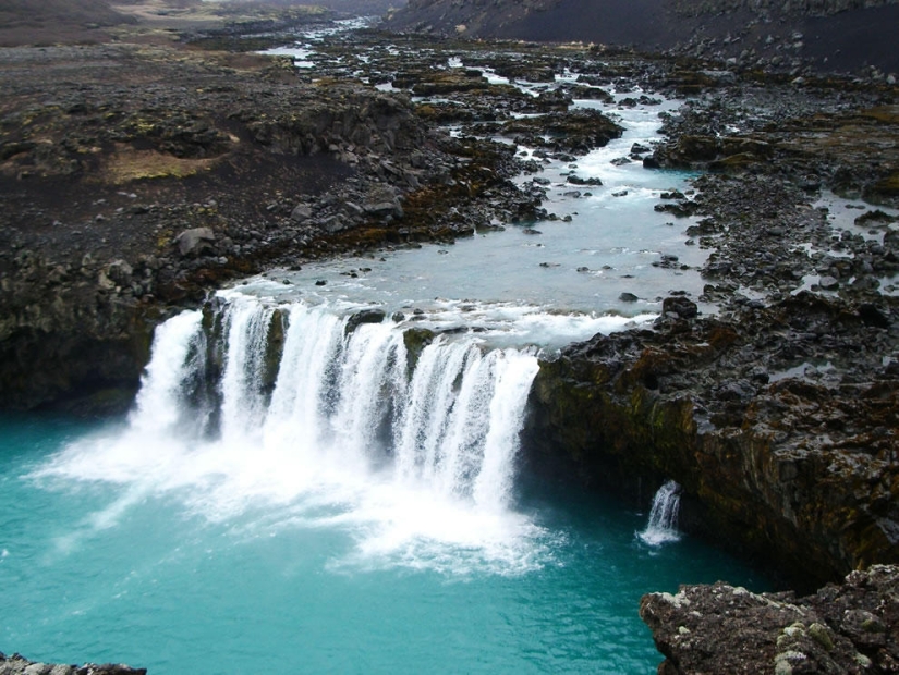 La belleza de las cascadas de Islandia en fotografías