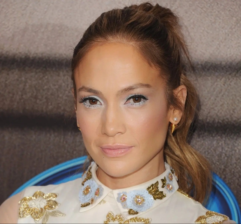 La belleza es una fuerza terrible. Una selección de los maquillajes de celebrities más ridículos