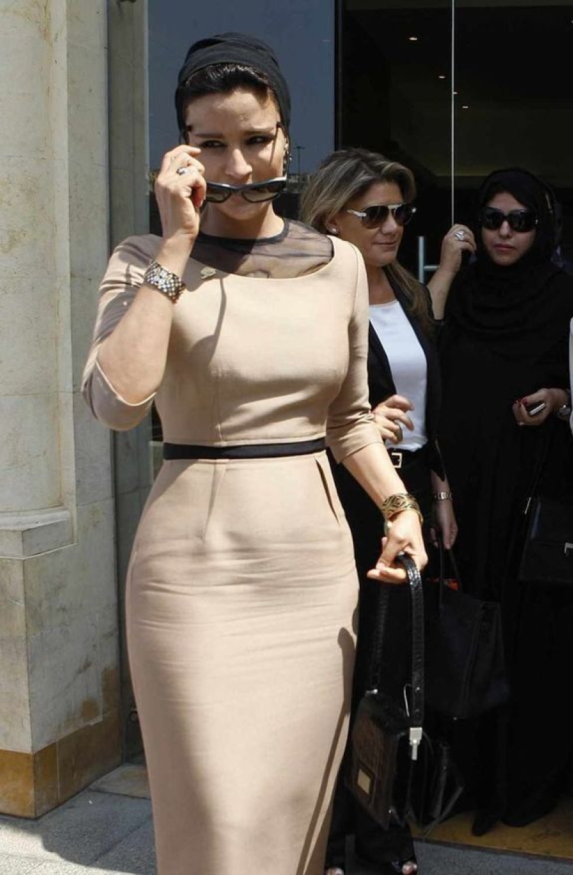 La belleza oriental que realmente gobierna Qatar: Sheikha Moza