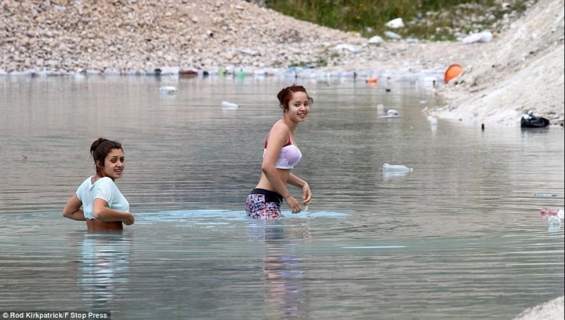 La belleza puede ser engañosa: ¿Te bañarías con lejía? La belleza puede ser engañosa: ¿Te bañarías con lejía?