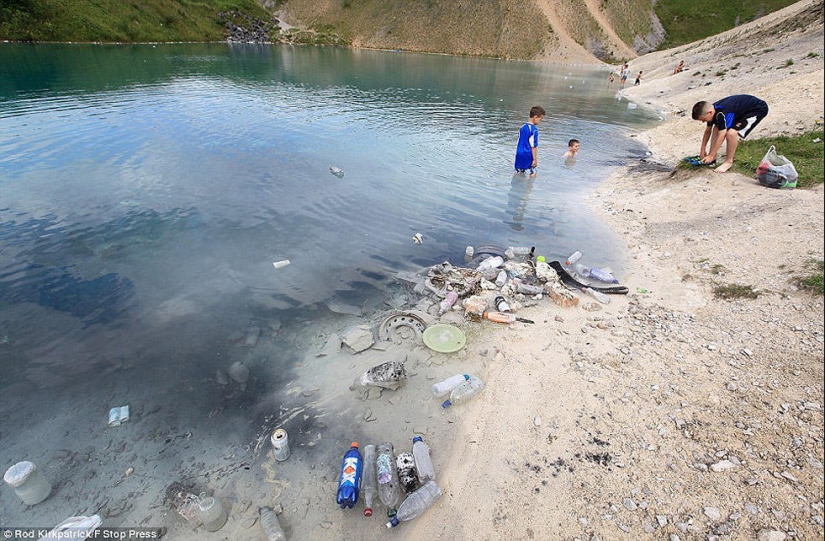 La belleza puede ser engañosa: ¿Te bañarías con lejía? La belleza puede ser engañosa: ¿Te bañarías con lejía?