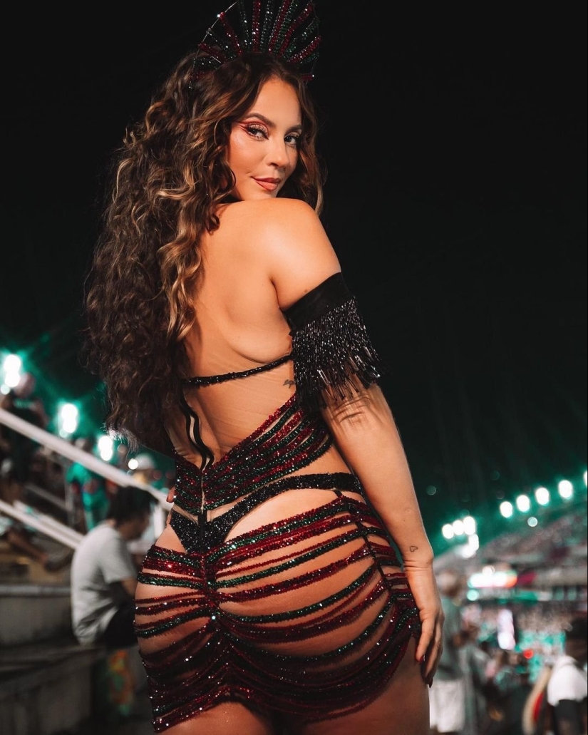 La cara más hermosa del carnaval! Famosa actriz, bailarina y reina del Gran Río - Paolla Oliveira