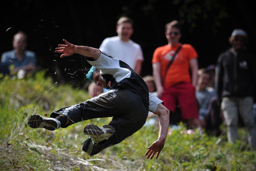 La competencia más ridícula y despiadada de mayo: Cooperschild Cheese Race 2013