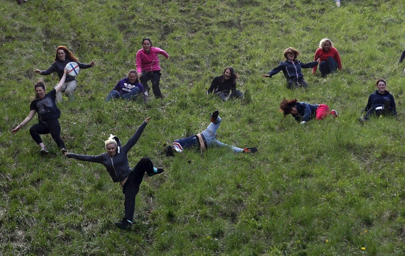 La competencia más ridícula y despiadada de mayo: Cooperschild Cheese Race 2013