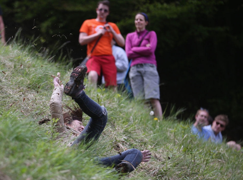 La competencia más ridícula y despiadada de mayo: Cooperschild Cheese Race 2013