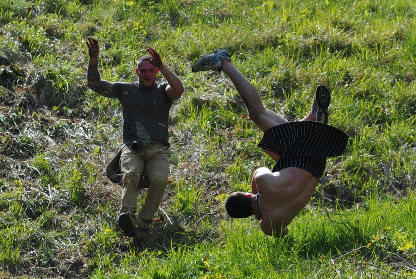 La competencia más ridícula y despiadada de mayo: Cooperschild Cheese Race 2013