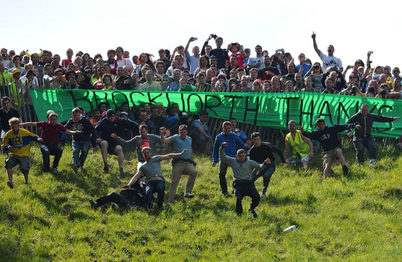 La competencia más ridícula y despiadada de mayo: Cooperschild Cheese Race 2013