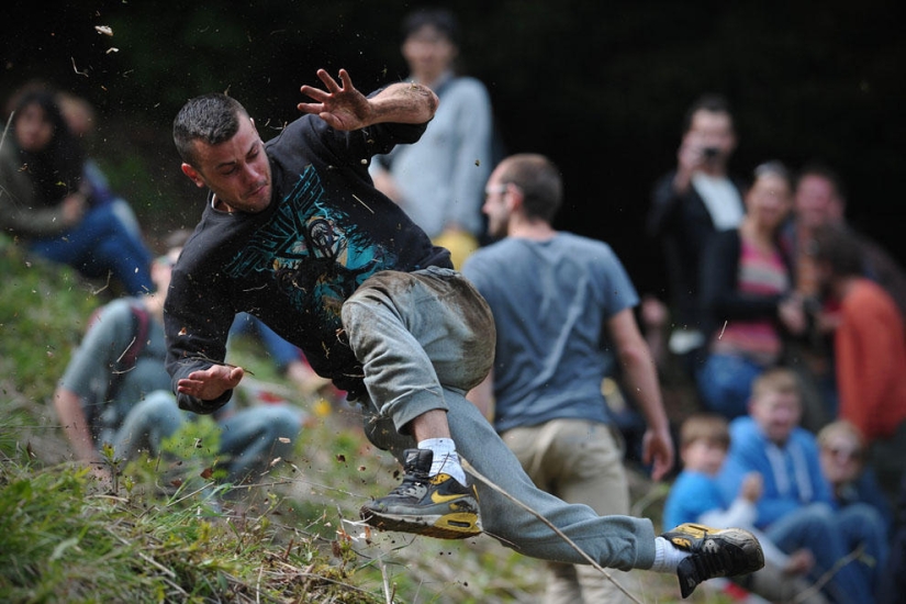 La competencia más ridícula y despiadada de mayo: Cooperschild Cheese Race 2013