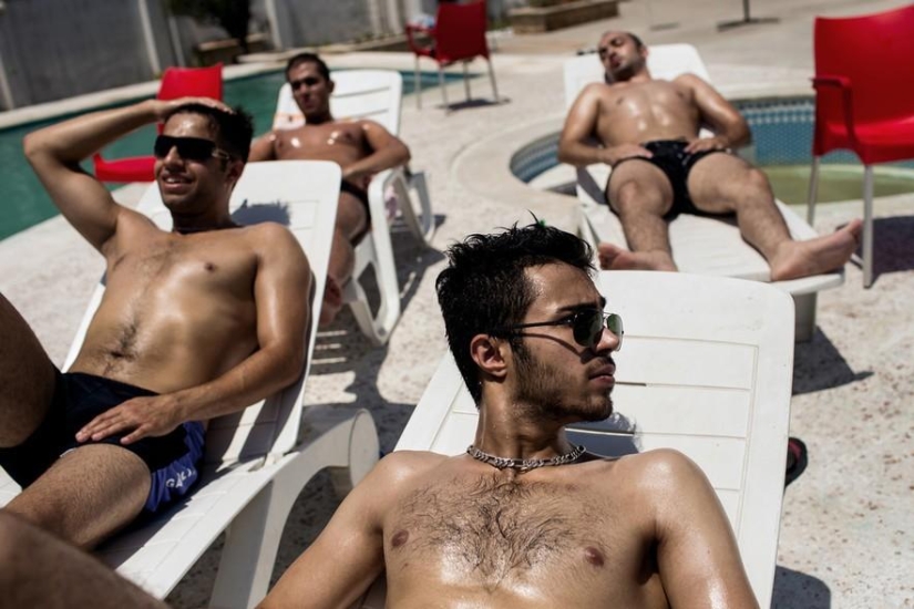 La doble vida de la juventud iraní La doble vida de la juventud iraní