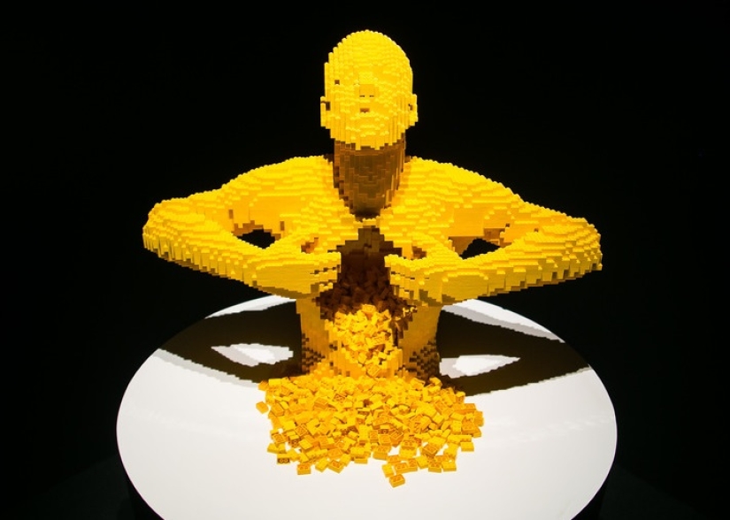 La exposición de fama mundial "El arte de LEGO" se inauguró en Moscú