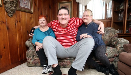 La juventud americana con una altura de 2,33 metros sigue creciendo