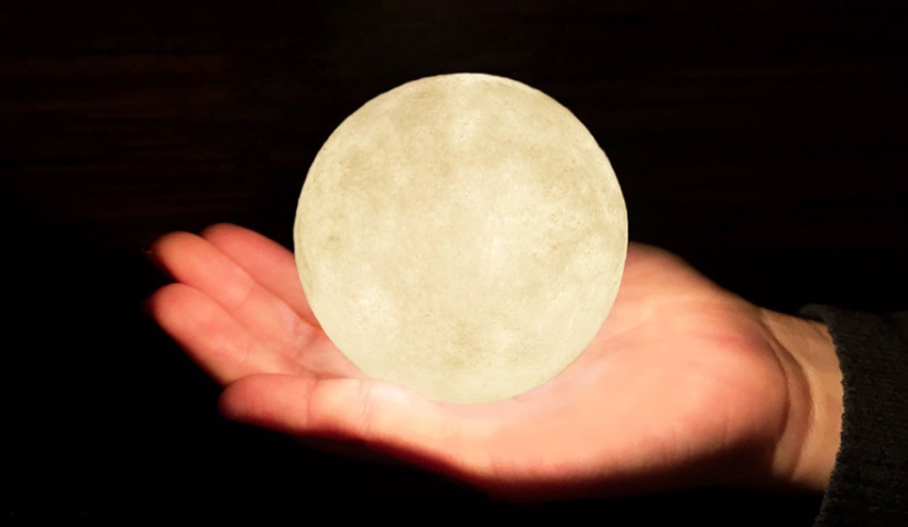 la luna esta en casa