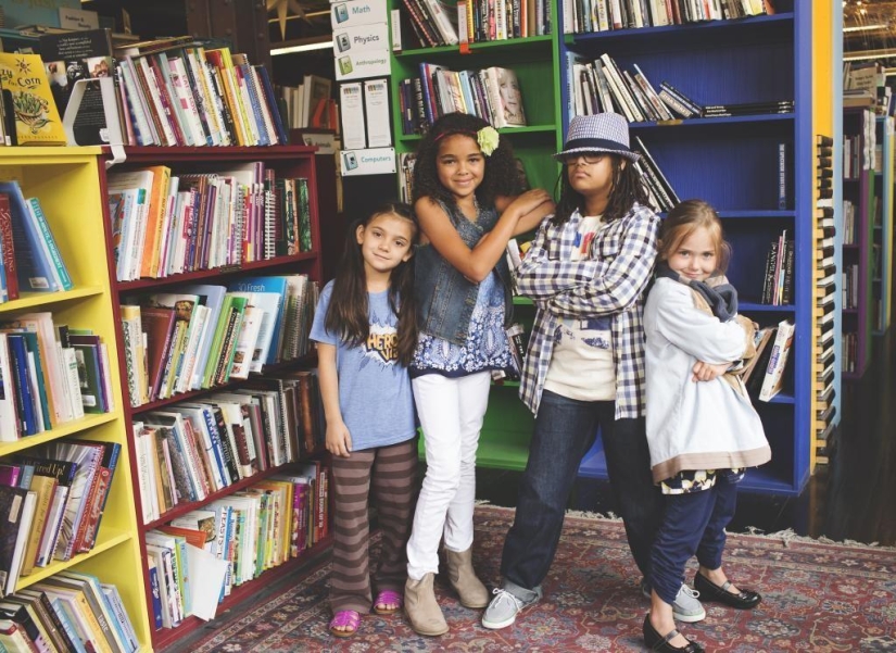La madre de una niña con síndrome de Down organizó una sesión de fotos para niños con discapacidad para el nuevo curso escolar La madre de una niña con síndrome de Down organizó una sesión de fotos para niños con discapacidad para el nuevo curso escolar