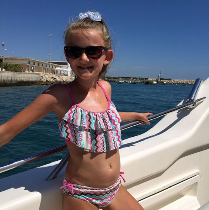 La niña de 11 años no es en absoluto una bloguera mimada cuyo padre gasta miles de libras en ella La niña de 11 años no es en absoluto una bloguera mimada cuyo padre gasta miles de libras en ella