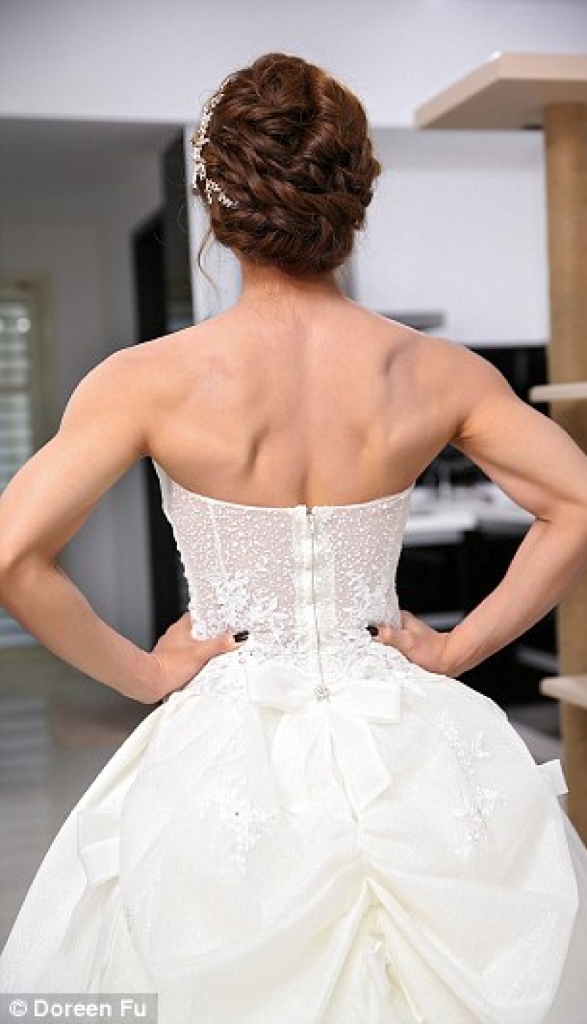 La novia más fuerte del mundo: una mujer taiwanesa conquistó a los invitados a la boda entrenando con un vestido La novia más fuerte del mundo: una mujer taiwanesa conquistó a los invitados a la boda entrenando con un vestido