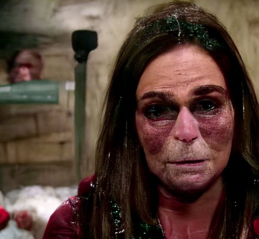 La red neuronal creó una imagen espeluznante de una mujer Loab que asustó a los usuarios La red neuronal creó una imagen espeluznante de una mujer Loab que asustó a los usuarios