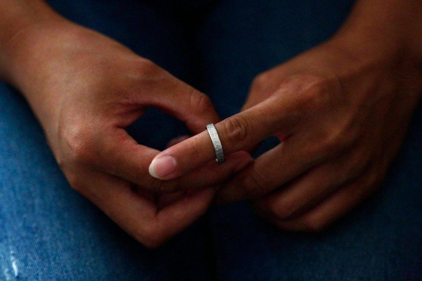 La tragedia de los familiares de los pasajeros desaparecidos del Boeing malasio