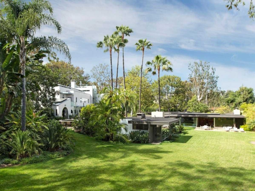 La ultramoderna finca de uno de los creadores de Los Simpson, que se puede comprar por 18 millones de dólares La ultramoderna finca de uno de los creadores de Los Simpson, que se puede comprar por 18 millones de dólares
