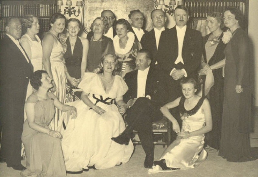 La vida de Adolf Hitler en fotografías